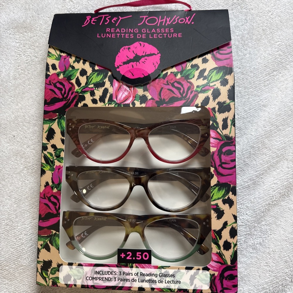 Betsey Johnson Reading Glasses +2.50 Cat Eye 3 Pack Tortoise Pink Green Sealed